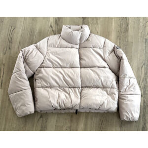 Vuori Women’s Hudson Insulated Puffer Jacket Pink Size Large Retails $248 NWT